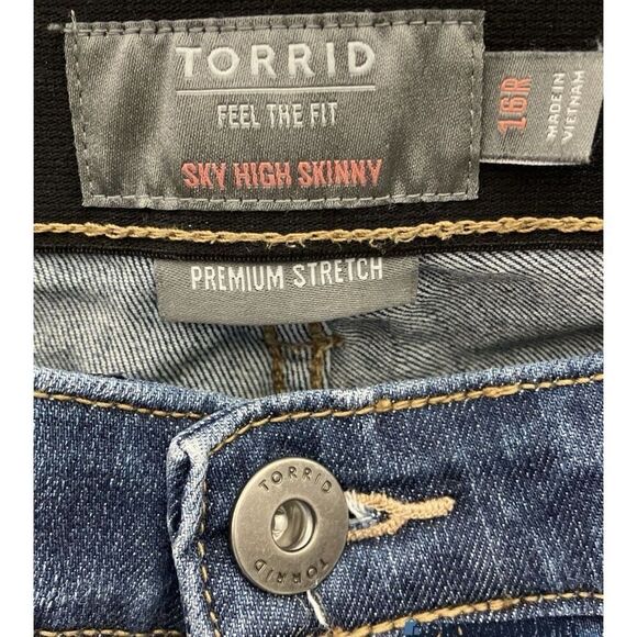 Torrid Bombshell Skinny Premium Stretch Button Fly Sky High Skinny Jeans 16R - Picture 7 of 7